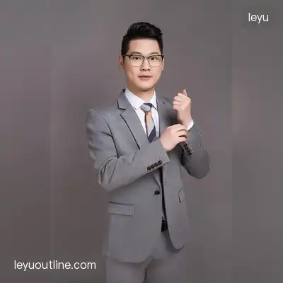 于蔓平